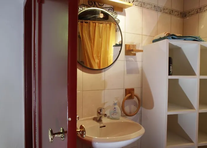 Bnb122 فندق مبيت وإفطار 2*